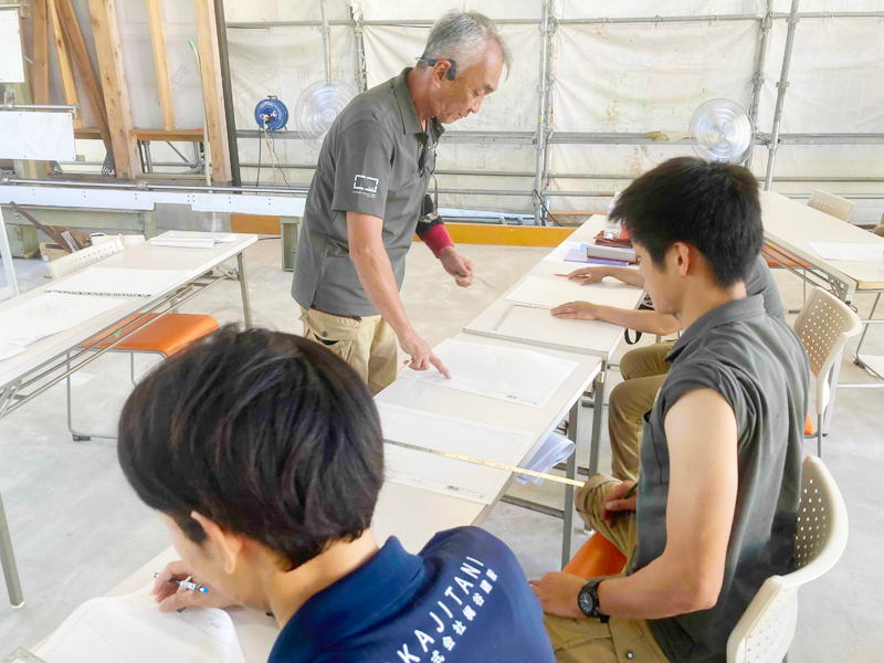 大工塾 実技研修の様子1